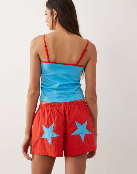 ASOS DESIGN - Pijama azul y rojo de top de tirantes y pantalones cortos con diseño bordado de estrellas y bordado "Why Not" - view 1
