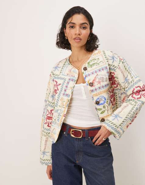 ASOS DESIGN – Pikowana krótka kurtka bez kołnierza w pocztówkowy wzór - view 1