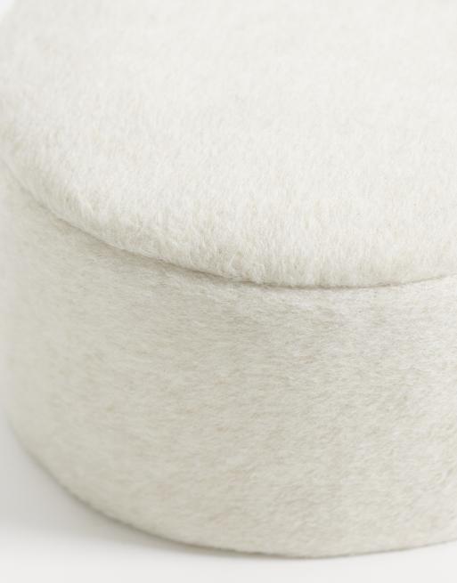 ASOS DESIGN pillbox hat in cream, 3 of 4