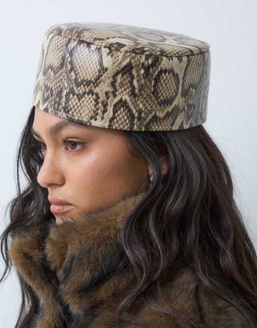 ASOS DESIGN Pillbox-Hut mit Schlangenprint, 2 von 5