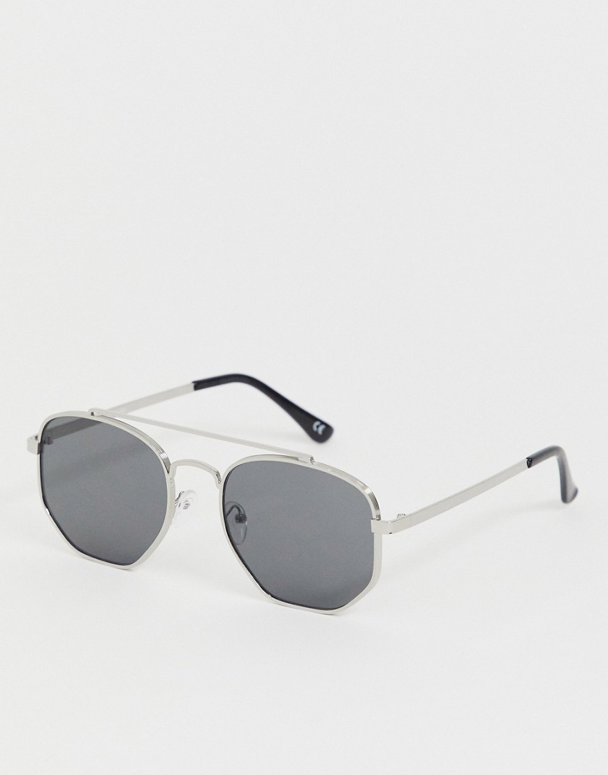 ASOS DESIGN - Pilotenbril van gebrand zilver en rookkleurige glazen