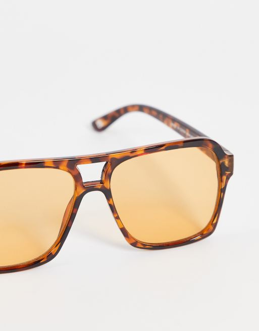 ASOS DESIGN – Pilotensonnenbrille im Stil der 70er mit bernsteingelben Gläsern und Schildpattoptik, 3 von 4