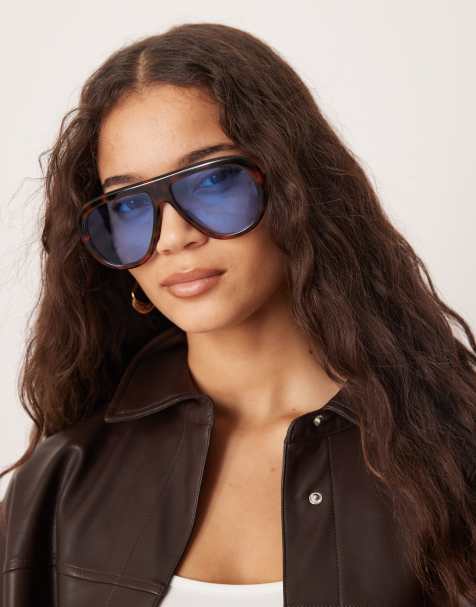 ASOS DESIGN – Pilotensonnenbrille in Braun mit Metallbügeln und blauen Gläsern - view 1