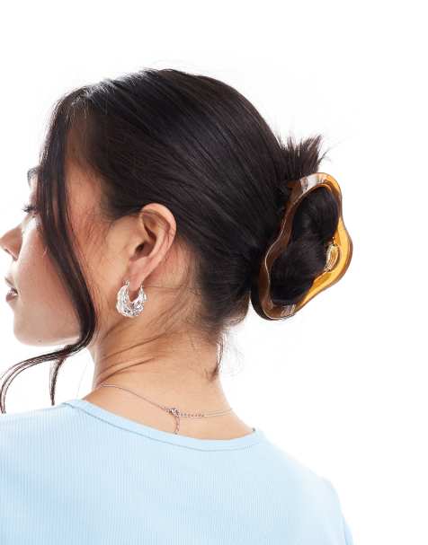 ASOS DESIGN - Pince à cheveux avec détail abstrait - Marron - view 1