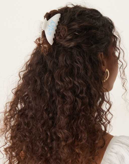 ASOS DESIGN - Pince à cheveux avec détail Wifey - Crème, 3 de 3