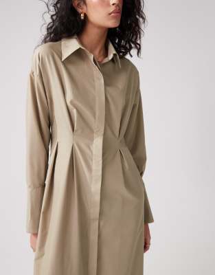 L’Or waist tuck shirt dress khaki ASOS DESIGN pintuck waist maxi shirt dress in khaki | ASOS