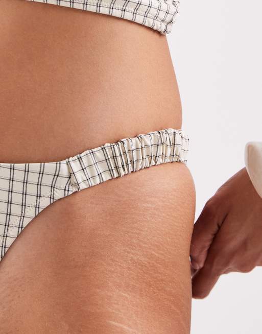 ASOS DESIGN - Piper - Bas de bikini échancré au toucher papier à carreaux, 3 de 4