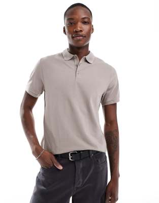 pique polo in stone-Brown