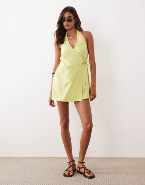 ASOS DESIGN - Pistaciegrøn mini-sundress med slå-om-snit og halterneck i bomuldshør - view 1