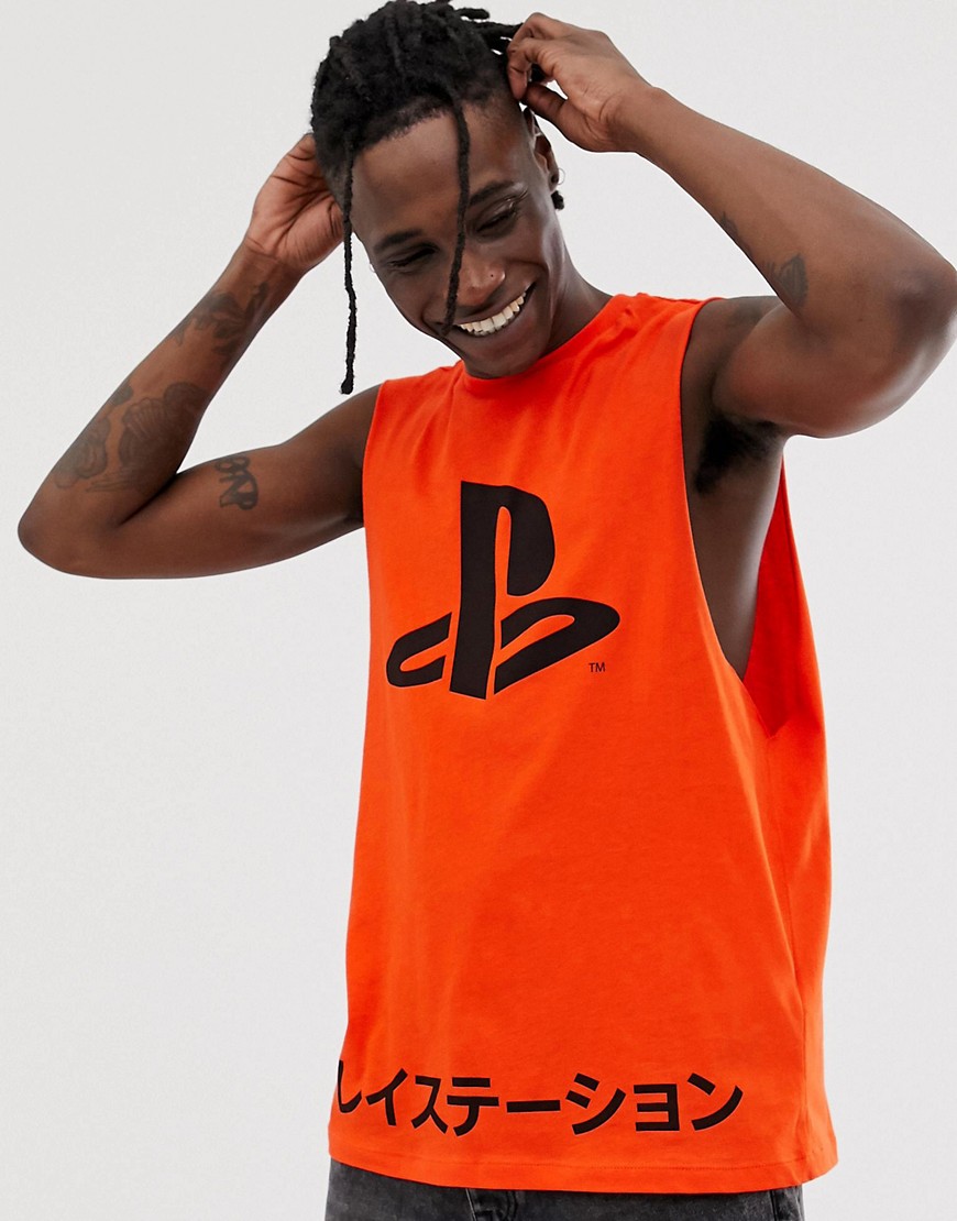 ASOS DESIGN – Playstation – Ärmlös t-shirt med lågt skuret ärmhål-Orange