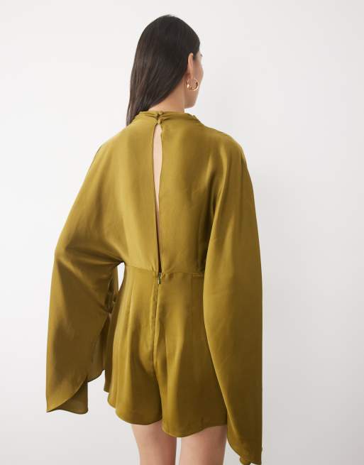 ASOS DESIGN playsuit i satin med flagermusærmer og ekstra lange ærmer i oliven, 5 af 5