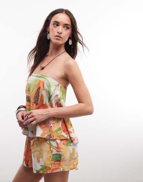 ASOS DESIGN – Playsuit i två lager med bandeau-ringning och tropiskt mönster - view 1