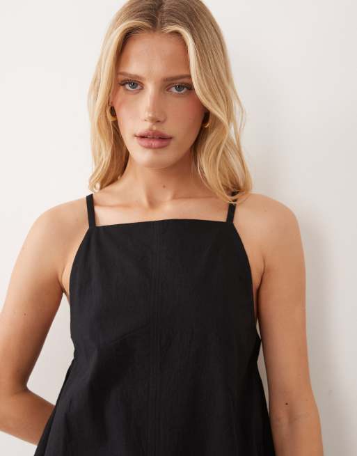 ASOS DESIGN – Playsuit im Latzhosen-Design aus Baumwolle und Leinen in Schwarz, 3 von 4
