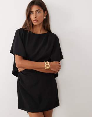 ASOS DESIGN - Playsuit in Schwarz mit Faltendetails und Rückenausschnitt