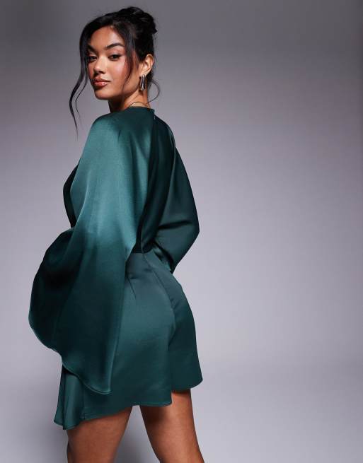 ASOS DESIGN - Playsuit van satijn met vleermuismouwen en rokje in bosgroen, 4 van 4