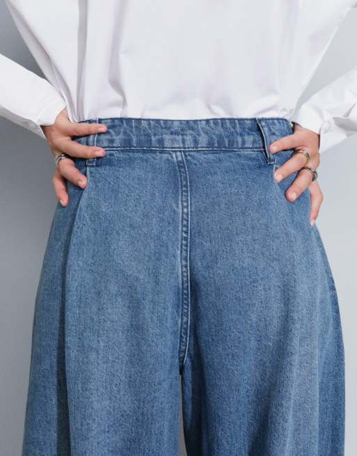 ASOS DESIGN pleat detail balloon jean in lightwash, 4 of 5
