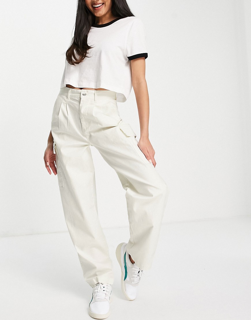 ASOS DESIGN pleat front chino with cargo pockets in white