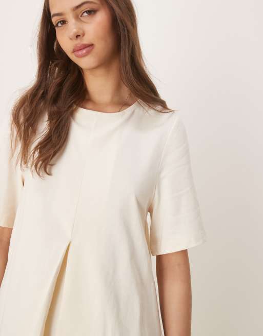 ASOS DESIGN pleat front trapeze t-shirt in white, 4 of 4