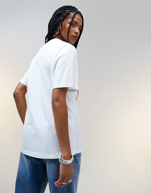 ASOS DESIGN pleat tuck detail T-shirt in white, 3 of 4