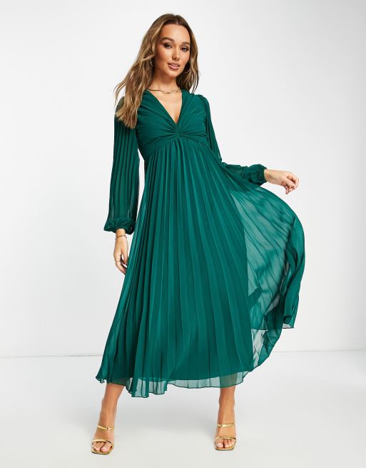 Della Midi Dress - Plunge Neck Short Sleeve Pleated Dress in Green