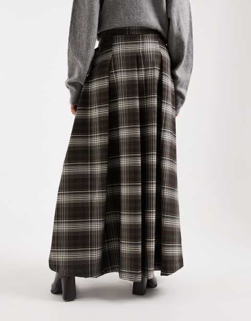 ASOS DESIGN pleated circle maxi skirt in check, 2 of 5