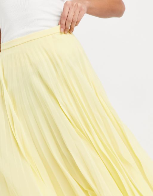 Light yellow pleated clearance skirt