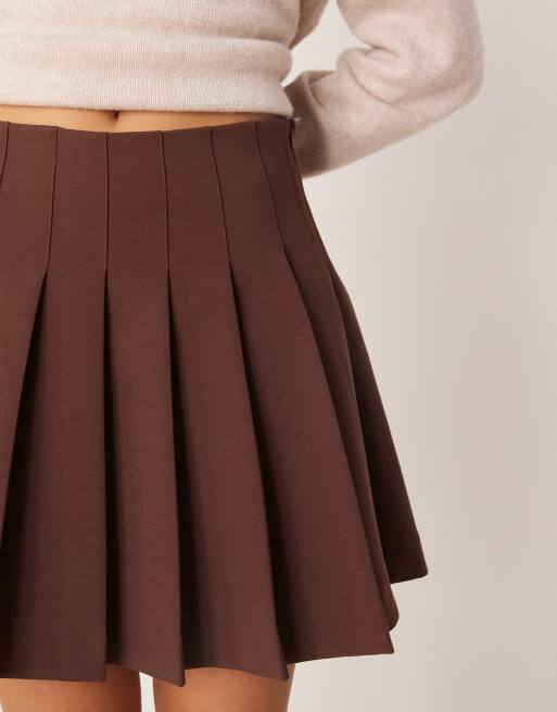 ASOS DESIGN pleated mini skirt in chocolate, 4 of 5