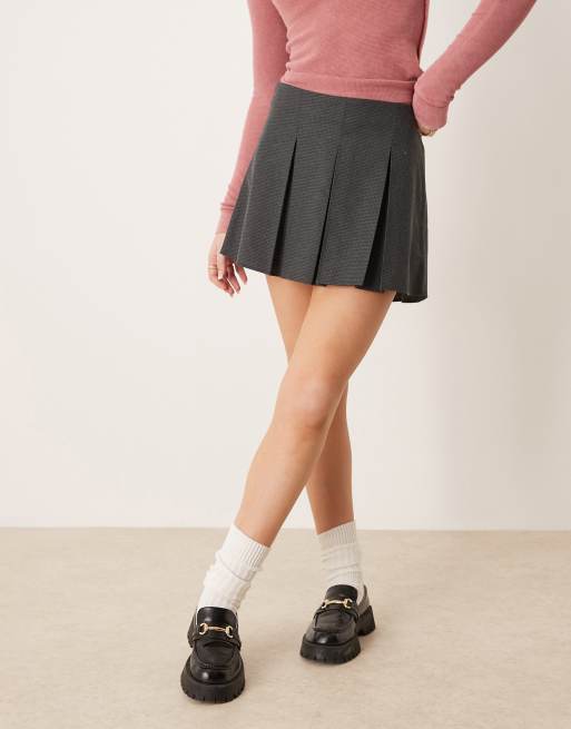 ASOS DESIGN pleated mini skirt in micro check, 2 of 5