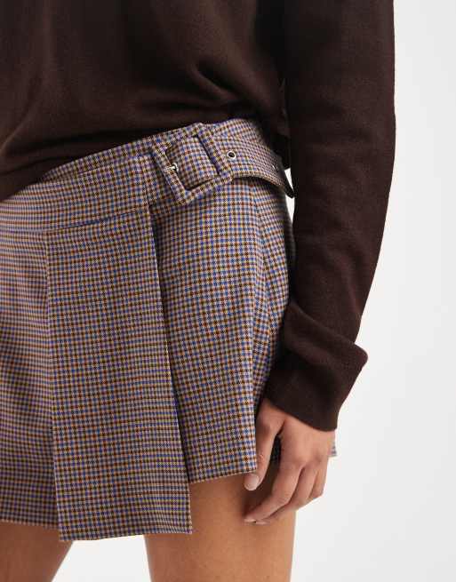 ASOS DESIGN pleated mini skort with buckle in micro check, 3 of 5