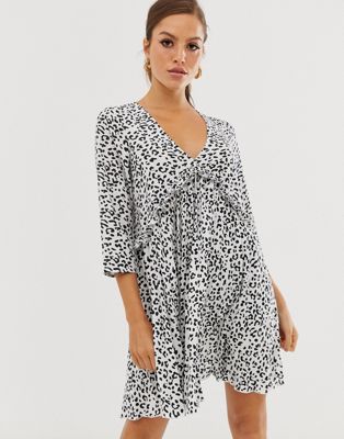 ASOS DESIGN pleated smock mini dress in mono leopard print | ASOS