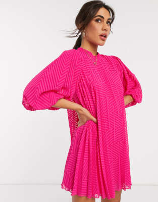 hot pink puff sleeve dress