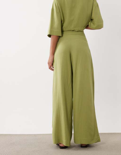 ASOS DESIGN pleated wide leg trouser in olive, 5 of 5