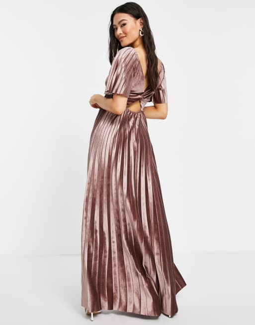 ASOS DESIGN – Plisowana aksamitna sukienka maxi ze skręconym tyłem i podwyższoną talią w kolorze złota