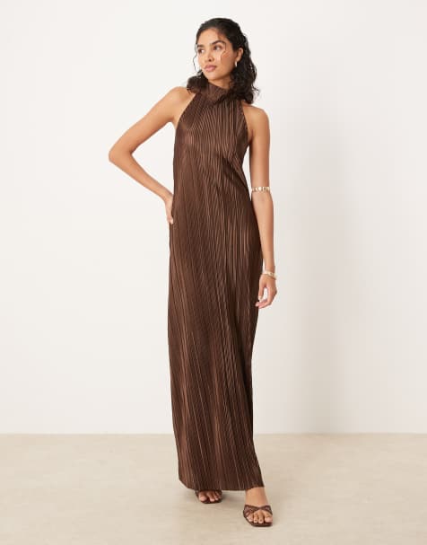 ASOS DESIGN – Plisowana sukienka maxi w kolorze czekoladowym z wiązanym dekoltem typu halter - view 1