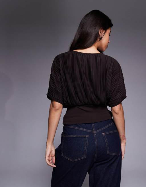 ASOS DESIGN – Plisowany top z dopasowaną talią, w kolorze czekoladowym, 4 z 4