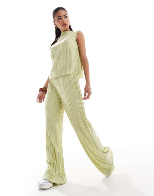 ASOS DESIGN - Plissé broek met halfhoge taille en wijde pijpen in saliegroen, deel van co-ord set