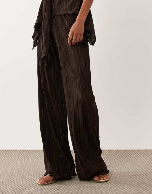 ASOS DESIGN - Plissé broek met wijde pijpen in bruin, deel van co-ord set, 5 van 5
