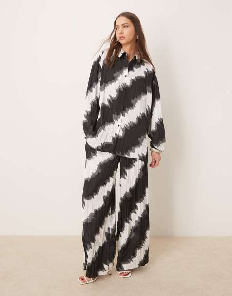 ASOS DESIGN - Plissé broek met wijde pijpen in zwart-witte print, deel van co-ord set - view 1