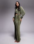 [ASOS DESIGN] ASOS DESIGN plisse cocoon sleeve 2 in 1 maxi dress with hardware in khaki-Green 8 Khaki