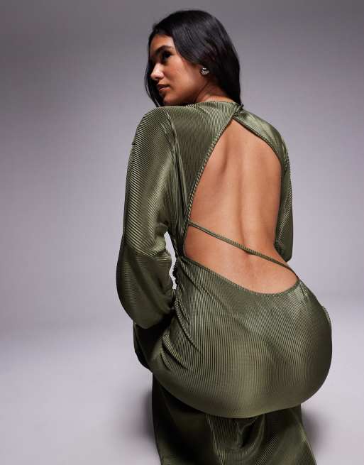 ASOS DESIGN plisse cocoon sleeve 2 in 1 maxi dress with hardware in khaki, 2 of 4
