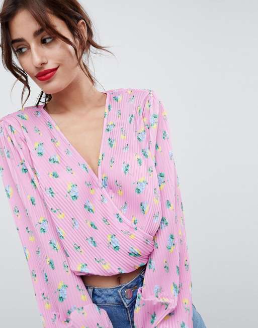 ASOS DESIGN Plisse Cropped Wrap Top In Pink Ditsy Print