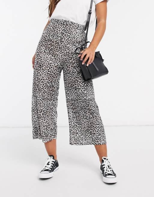 ASOS DESIGN plisse culotte pants in black