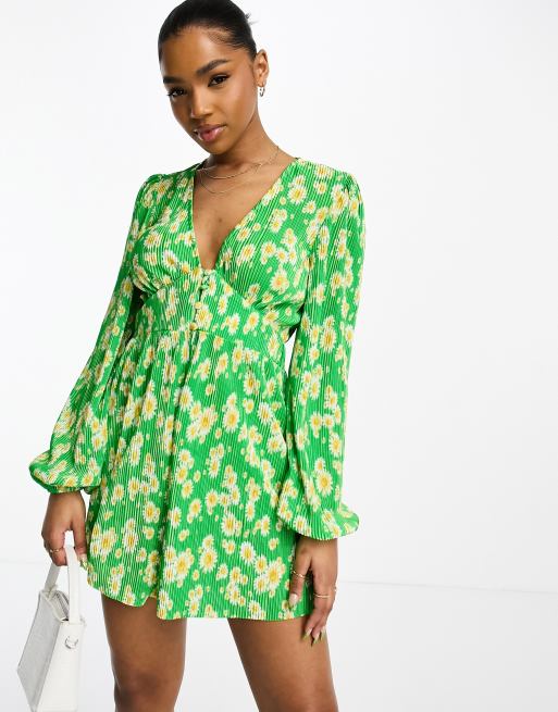 ASOS DESIGN plisse long sleeve playsuit in green daisy print | ASOS