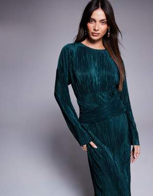 ASOS DESIGN plisse maxi dress in emerald