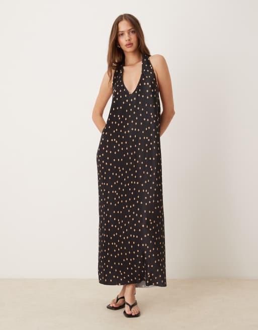 ASOS DESIGN - Plissé maxi-jurk met halternek in zwart met chocoladebruine stippen, 3 van 4