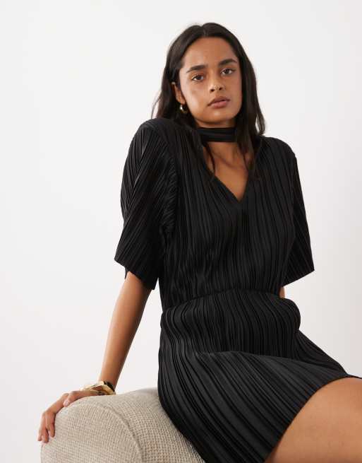 ASOS DESIGN plisse mini dress with scarf detail in black, 4 of 4