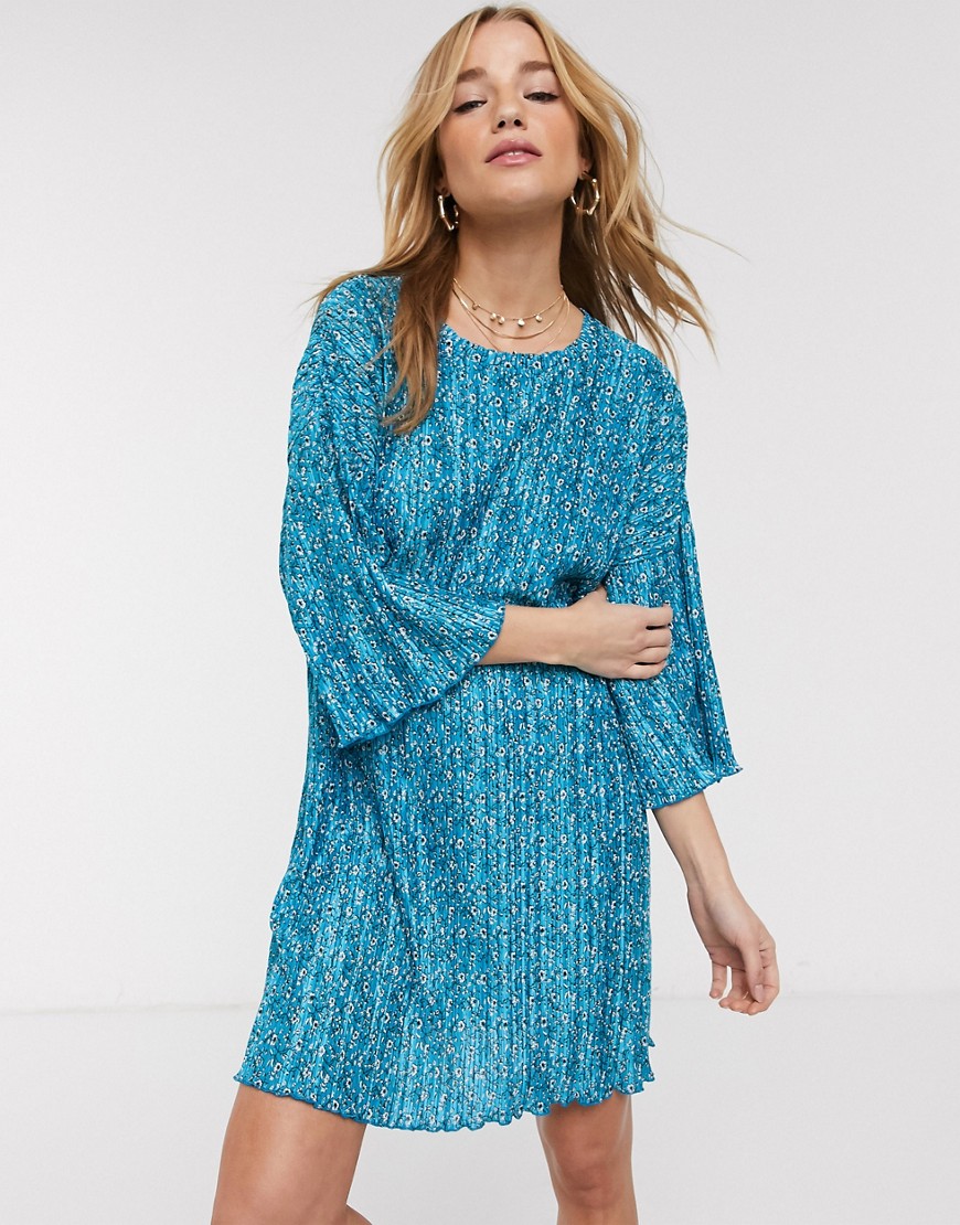 ASOS DESIGN - Plisse mini-jurk met groot T-shirt in blauw met fijne print-Multi