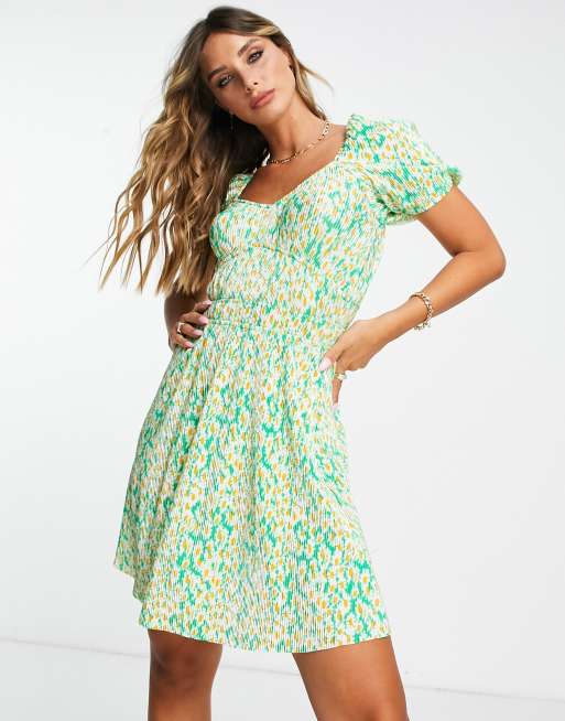 Short green sale floral dress