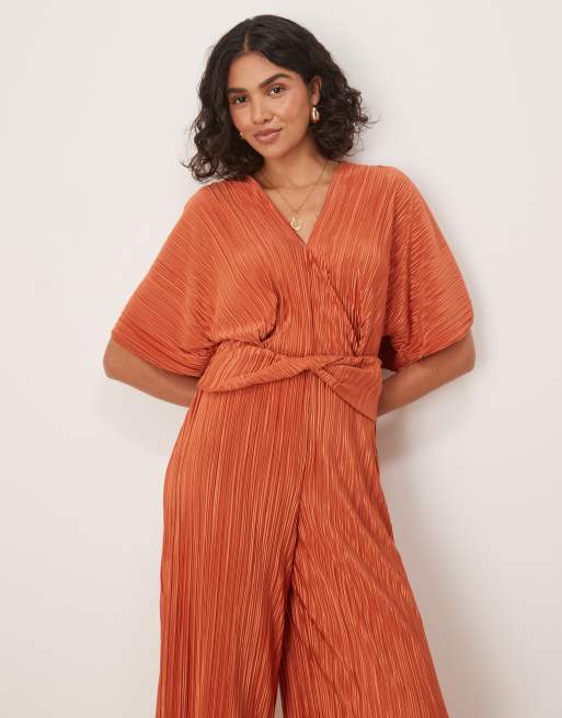 ASOS DESIGN plisse plunge short sleeve wrap waist jumpsuit in rust, 2 of 4