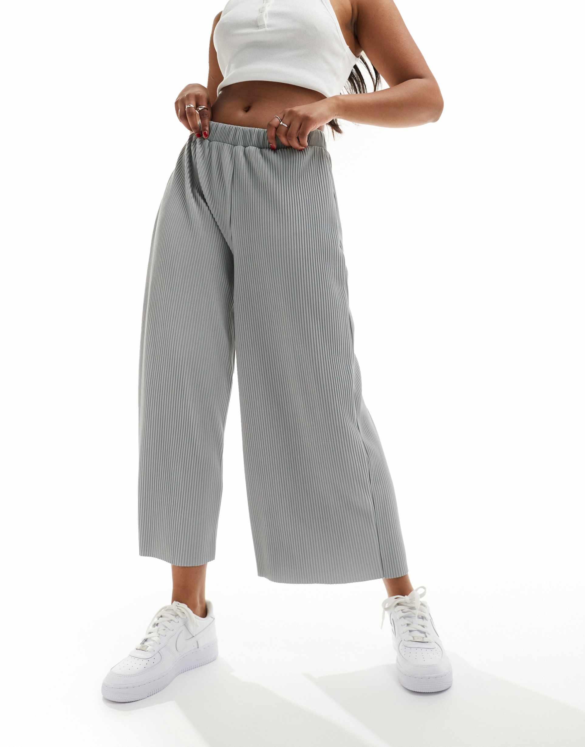 asos design plisse wide culottes in gray heather